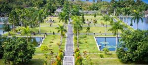 Mencari Suasana Baru di Taman Ujung Water Palace Bali